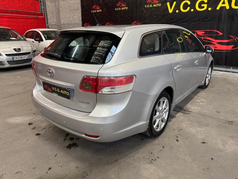 TOYOTA AVENSIS SW 2.0 D4D 126 Dynamic