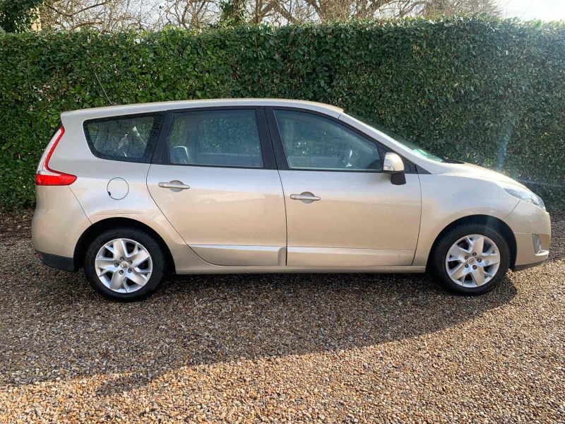 RENAULT MEGANE SCENIC 2011 1.9 DCI 