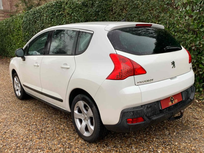 PEUGEOT 3008 2011 1.6 HDI