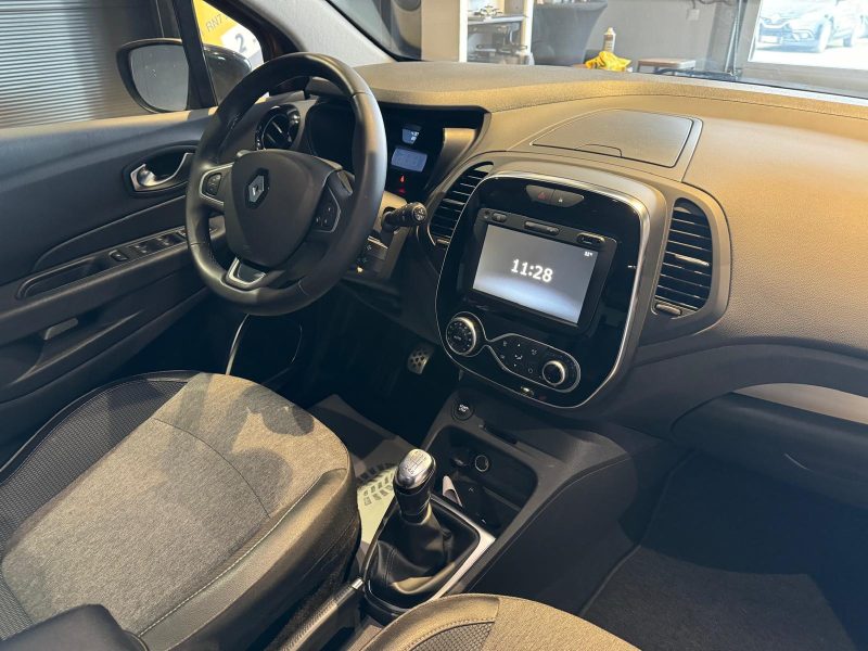 RENAULT  CAPTUR  2019