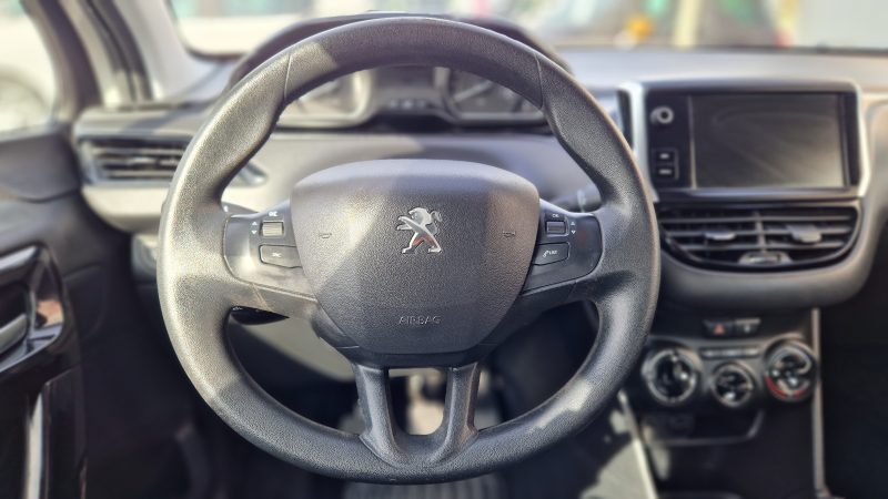 PEUGEOT 208 2019