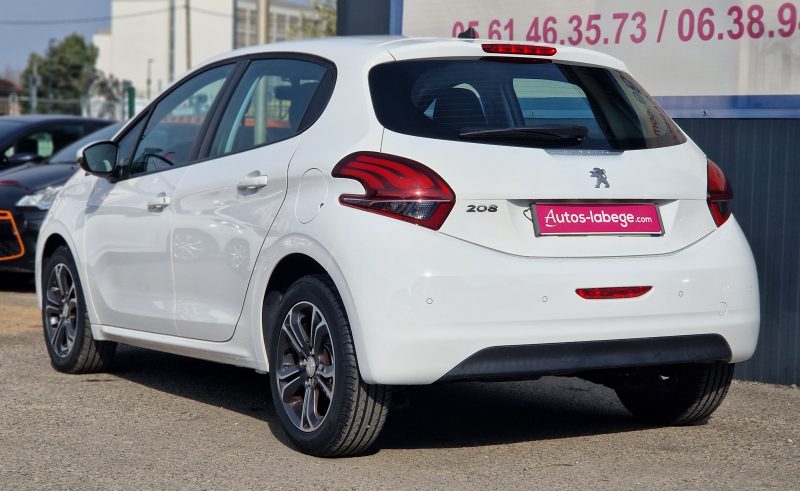 PEUGEOT 208 2019