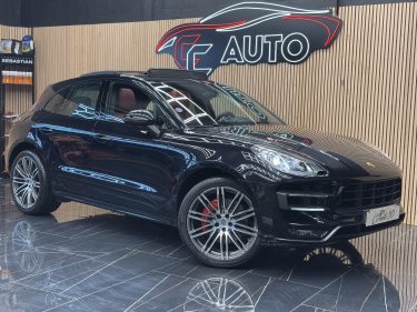 PORSCHE MACAN TURBO 2014