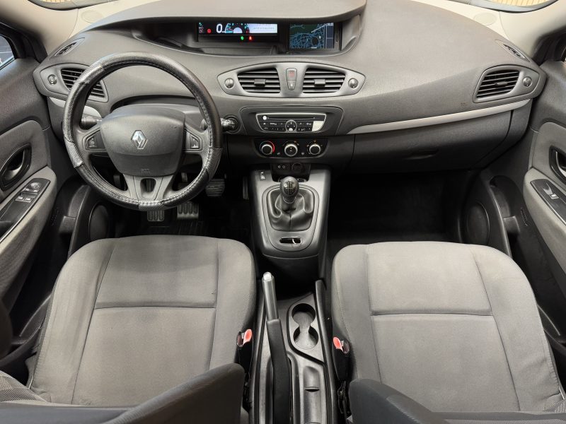 RENAULT MEGANE SCENIC 2011