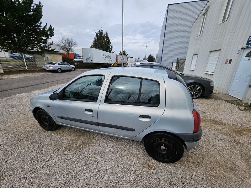 RENAULT CLIO 1998