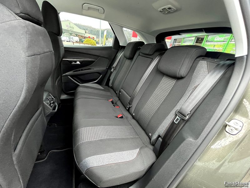 PEUGEOT 3008 2020