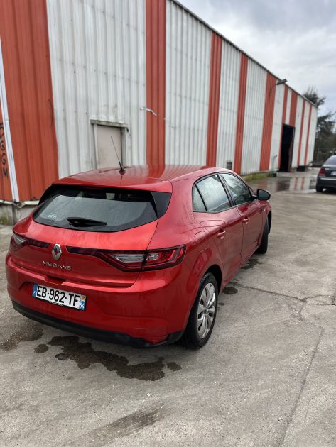 RENAULT MEGANE IV Berline bicorps trois ou cinq portes 2016