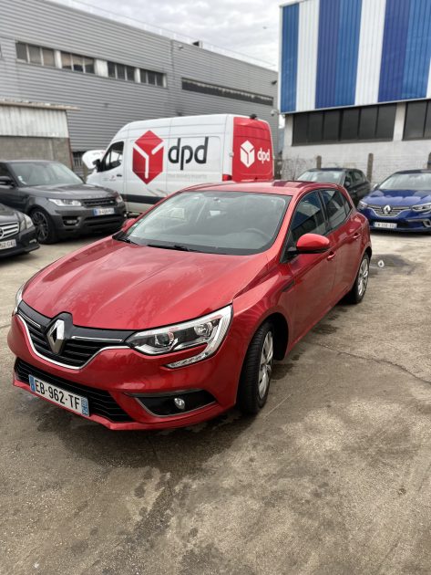 RENAULT MEGANE IV Berline bicorps trois ou cinq portes 2016