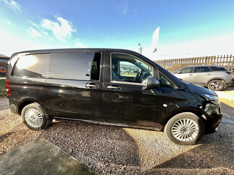 MERCEDES VITO Fourgon 114 CDI Bva 136cv Mixto 01/2023