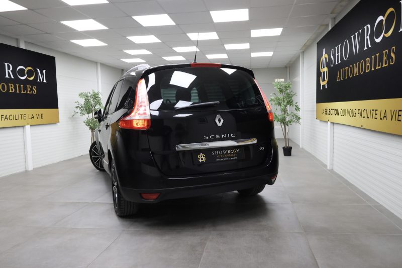 RENAULT Grand Scenic 2013