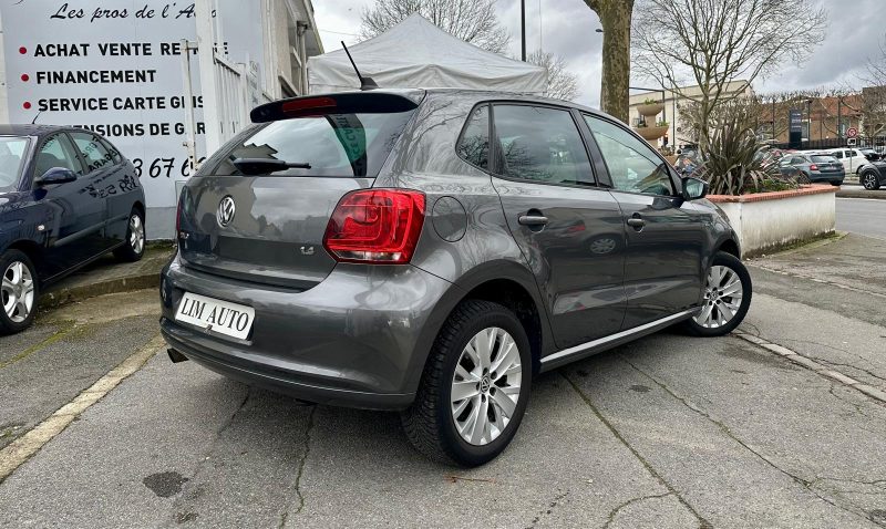 VOLKSWAGEN POLO 2013