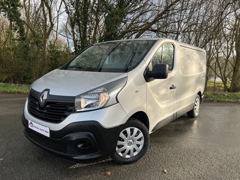 RENAULT TRAFIC III  2018