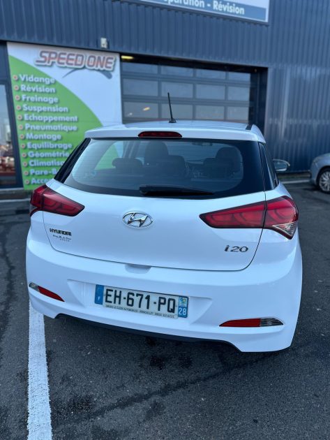 HYUNDAI I 20 2016