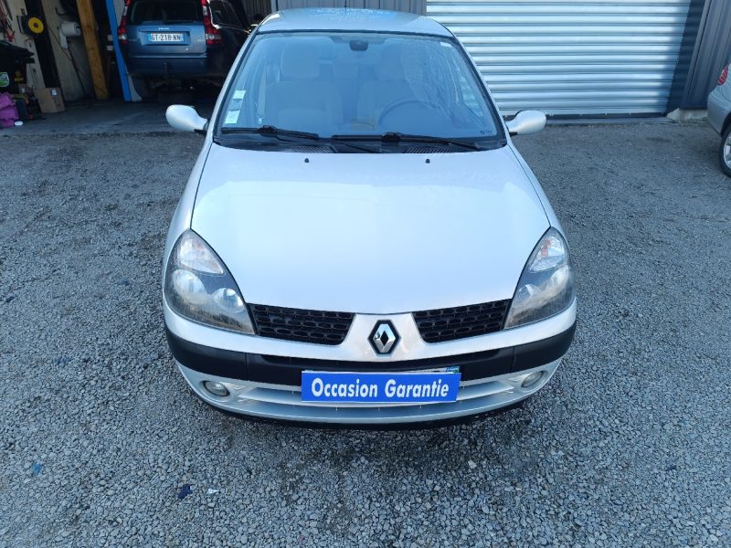 RENAULT CLIO 2003