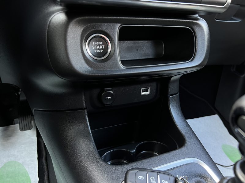 CITROEN C3 III (2) SHINE 1.2 110 Cv 1ERE MAIN 9519 Kms APPLE CARPLAY & ANDROID AUTO - GARANTIE 1 AN 