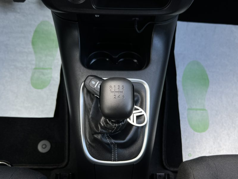 CITROEN C3 III (2) SHINE 1.2 110 Cv 1ERE MAIN 9519 Kms APPLE CARPLAY & ANDROID AUTO - GARANTIE 1 AN 