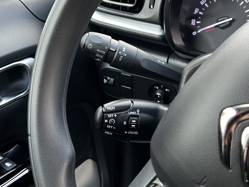 CITROEN C3 III (2) SHINE 1.2 110 Cv 1ERE MAIN 9519 Kms APPLE CARPLAY & ANDROID AUTO - GARANTIE 1 AN 