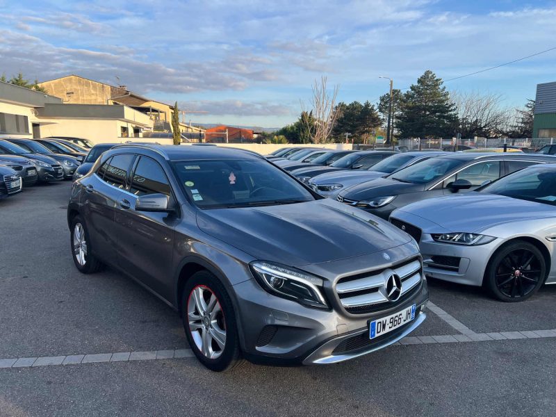 MERCEDES CLASSE GLA 2015