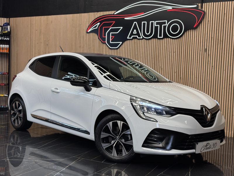 RENAULT CLIO 2023