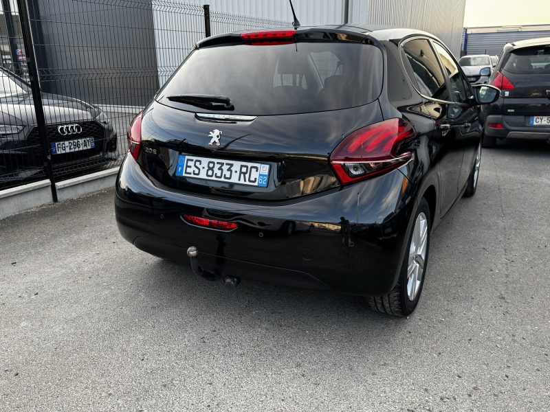 PEUGEOT 208 BLUE HDI  2017