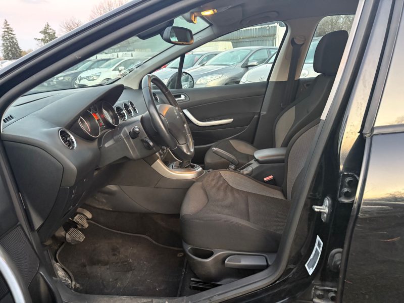 PEUGEOT 308 2012