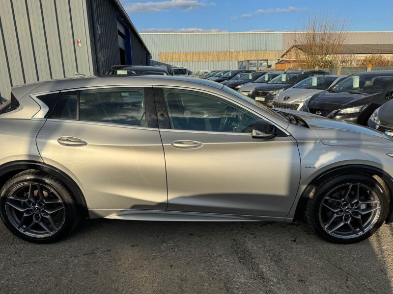 INFINITI Q30S 2.2D 170 SPORT BOITE AUTO