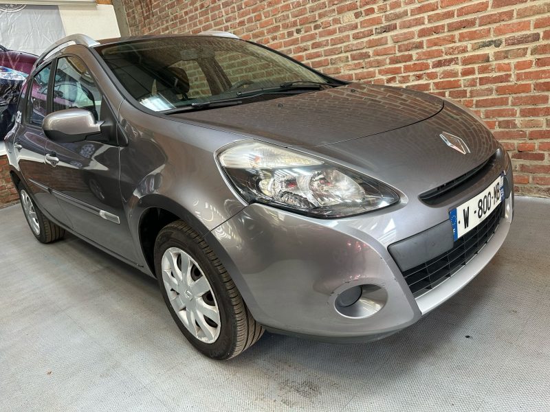 RENAULT CLIO 1.2i 75 CV estate 2011