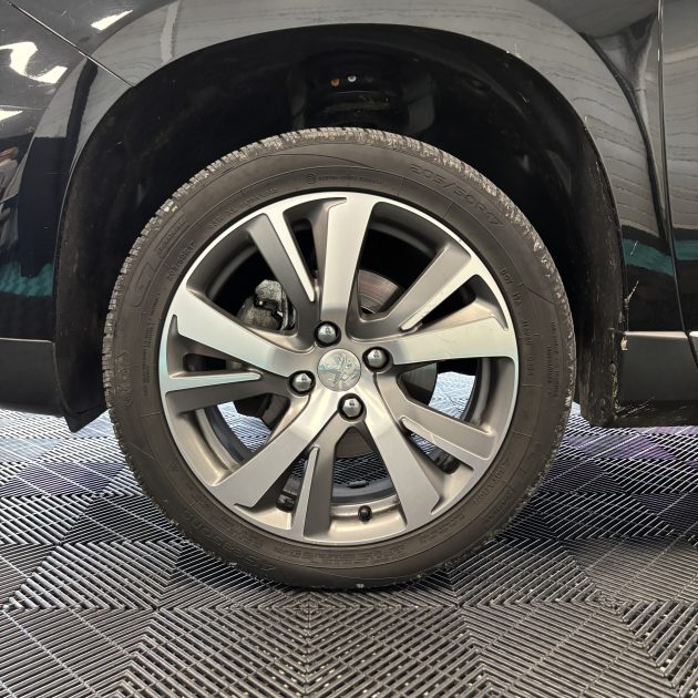 PEUGEOT 2008 1.6 BlueHDi 120 CV ALLURE Garantie 12 mois