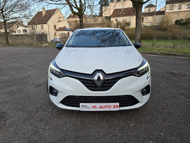 RENAULT CLIO 2023