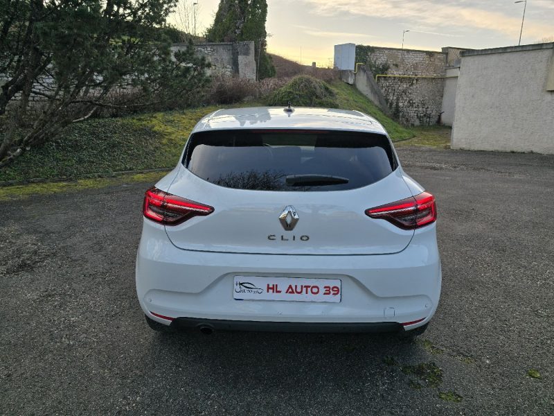 RENAULT CLIO 2023