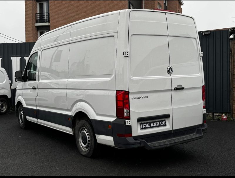 VOLKSWAGEN CRAFTER 2022