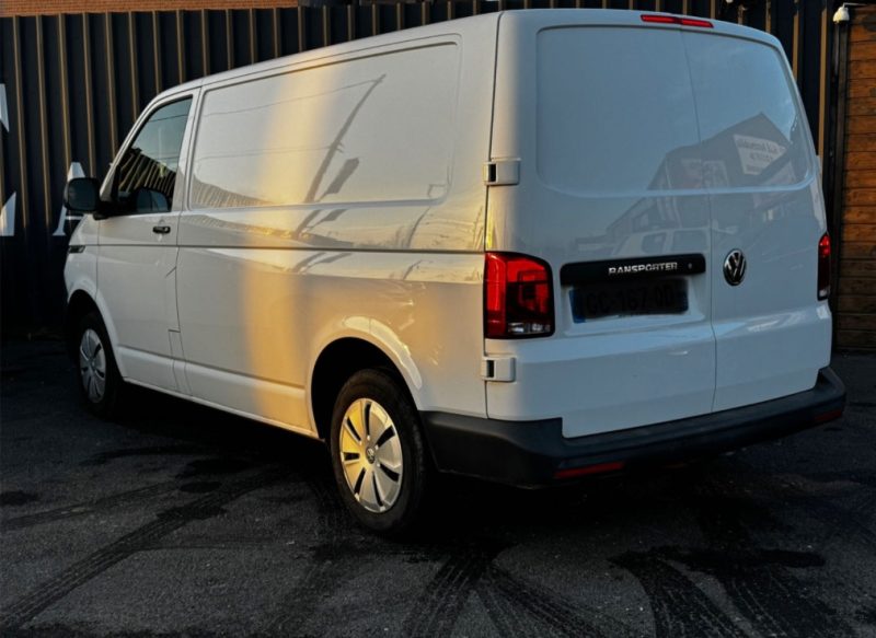 VOLKSWAGEN TRANSPORTER 2021