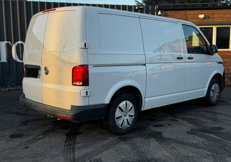 VOLKSWAGEN TRANSPORTER 2021