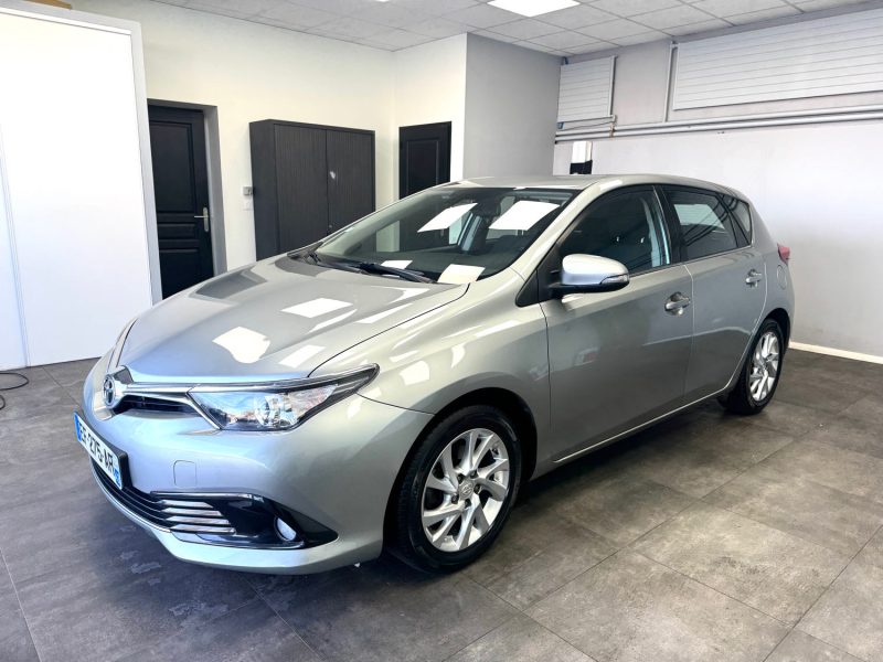 TOYOTA AURIS II 2016