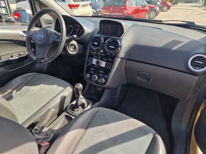 OPEL CORSA D 2009