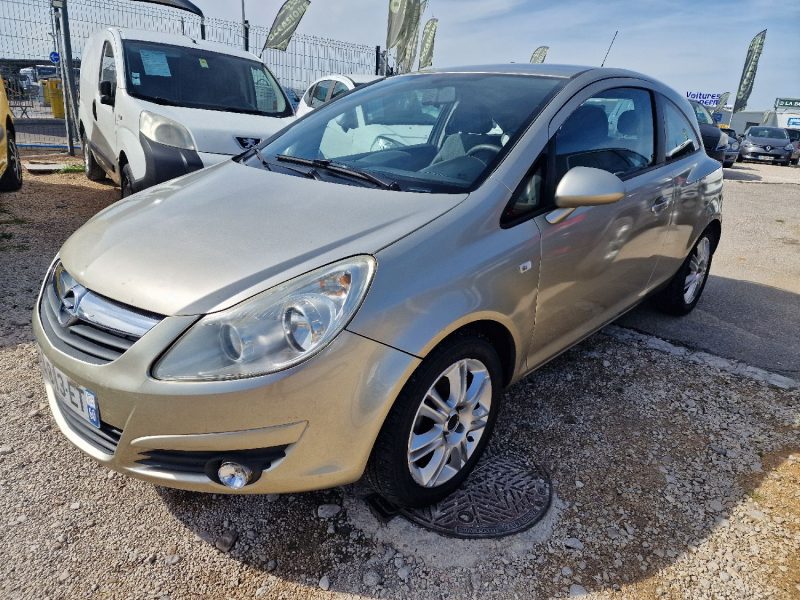 OPEL CORSA D 2009