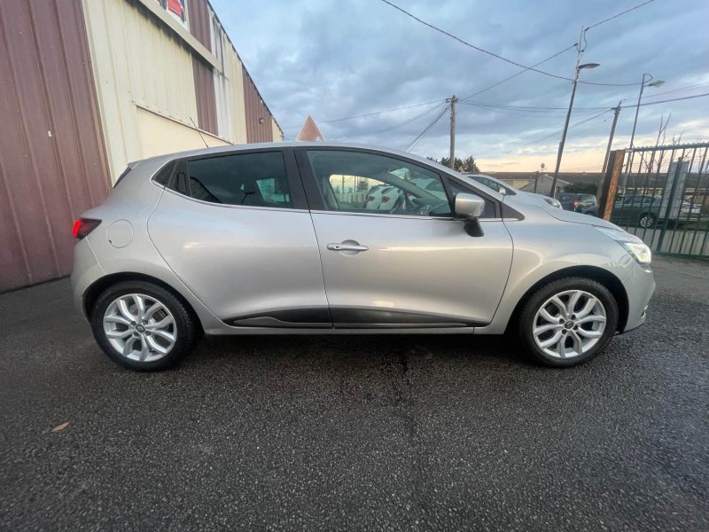 RENAULT CLIO 2017 0.9 TCE 90CV ESSANCE ETHANOLE 