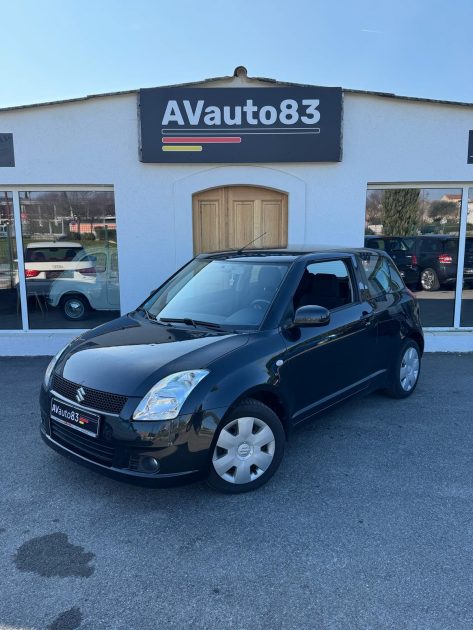 Suzuki Swift 1.5 102 CV Confort Black / Moteur à chaine / CT OK / Révisée