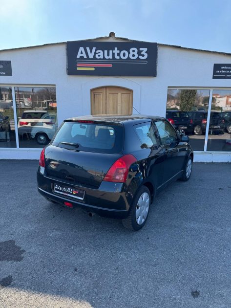 Suzuki Swift 1.5 102 CV Confort Black / Moteur à chaine / CT OK / Révisée