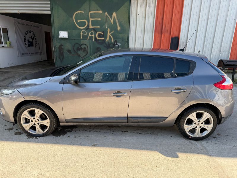 RENAULT MEGANE 2011