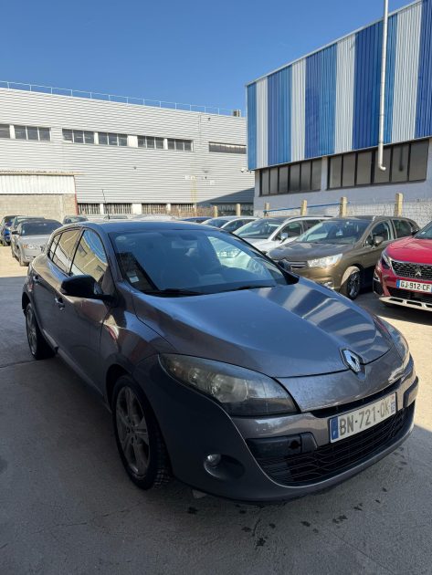 RENAULT MEGANE 2011