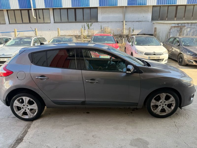 RENAULT MEGANE 2011