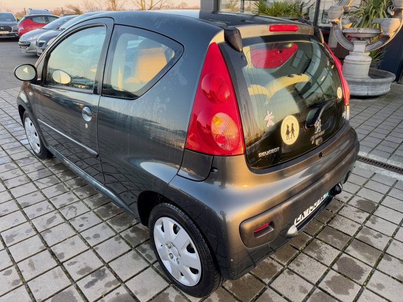 PEUGEOT 107 1.0E 12V 68CH BLUE LION 2-TRONIC 