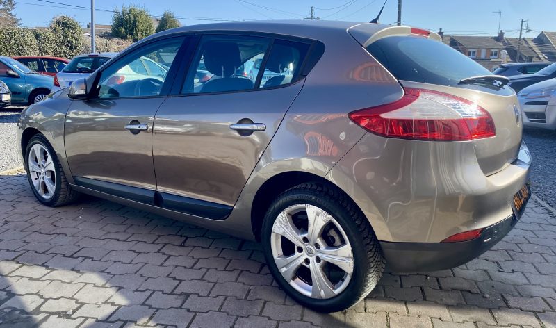 RENAULT MEGANE 1.5L DCI 110Cv *INTENS* / REVISEE&GARANTIE