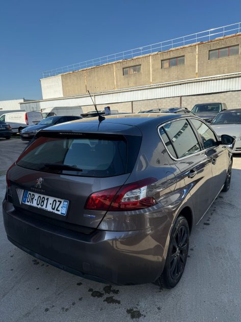 PEUGEOT 308 2015