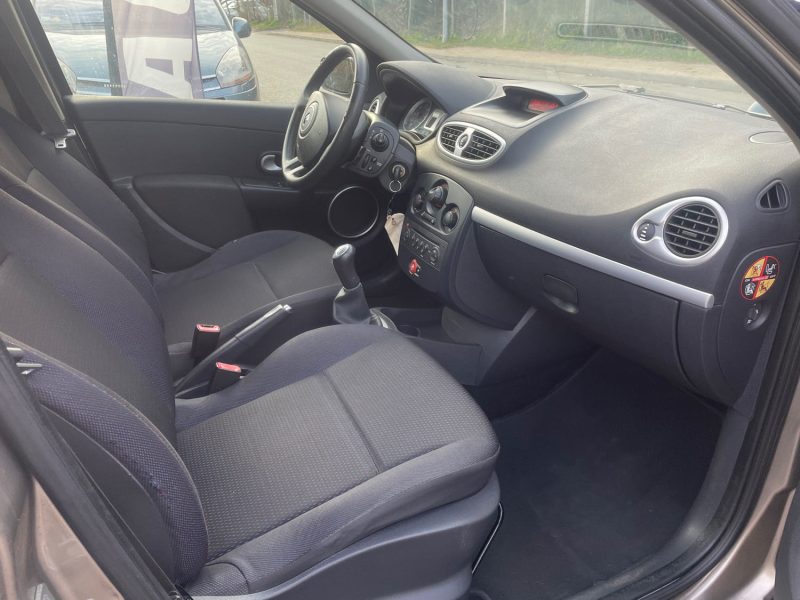 RENAULT CLIO III DYNAMIQUE 1.5DCI 80CV