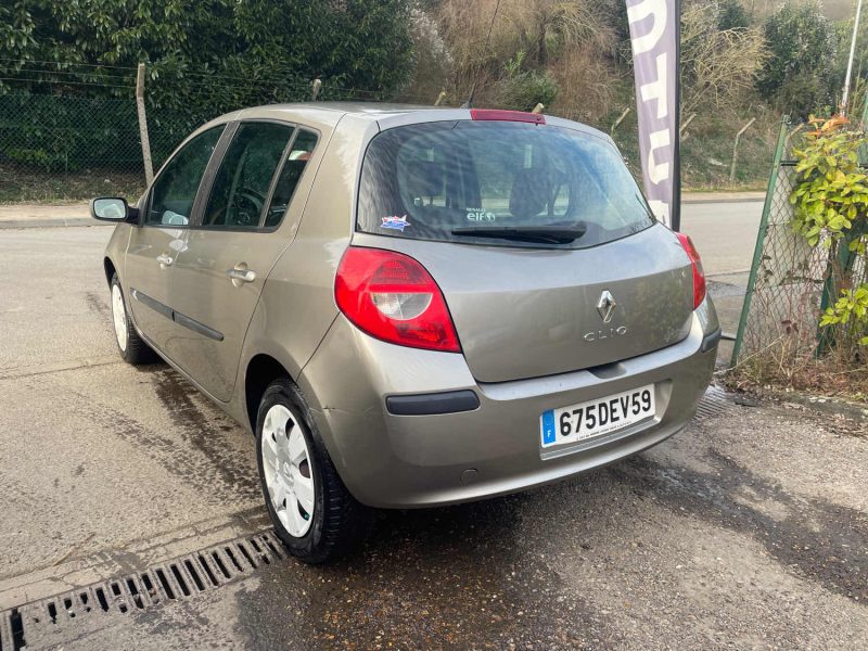 RENAULT CLIO III DYNAMIQUE 1.5DCI 80CV