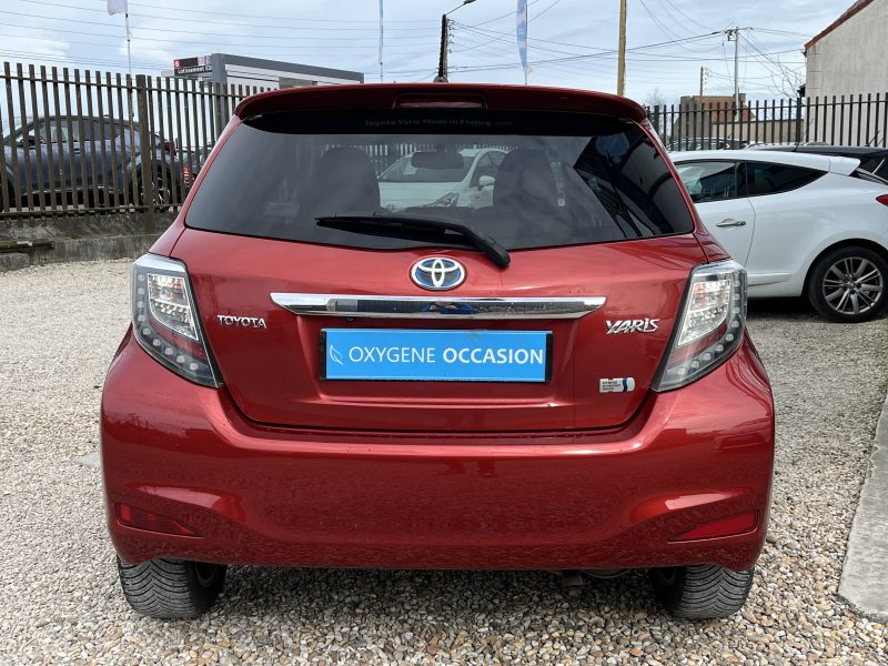 TOYOTA YARIS HYBRID STYLE 11/2012