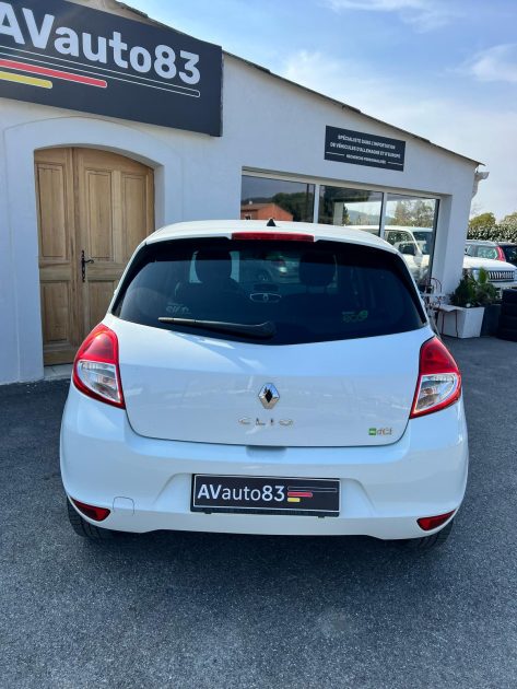 RENAULT CLIO 2012 1.5 Dci 88cv / Distribution Neuve / CT OK 