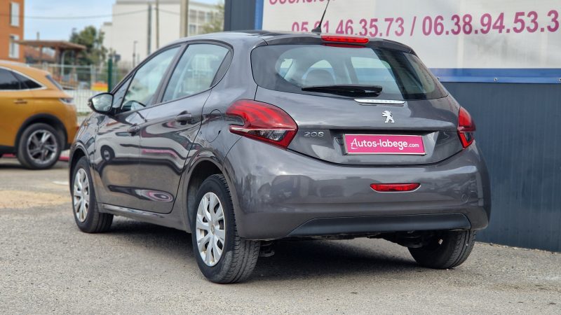 PEUGEOT 208 2019